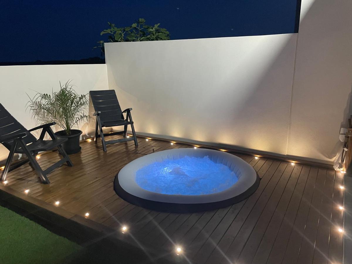 Appartement Avec Spa-Avril A Sept-Camargue 4 Personnes Saint-Laurent-dʼAigouze Екстериор снимка